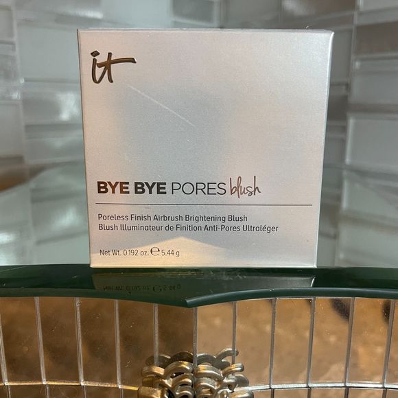 IT Cosmetics Bye Bye Pores Blush - Love (Natural Soft Pink) NEW - Picture 1 of 5